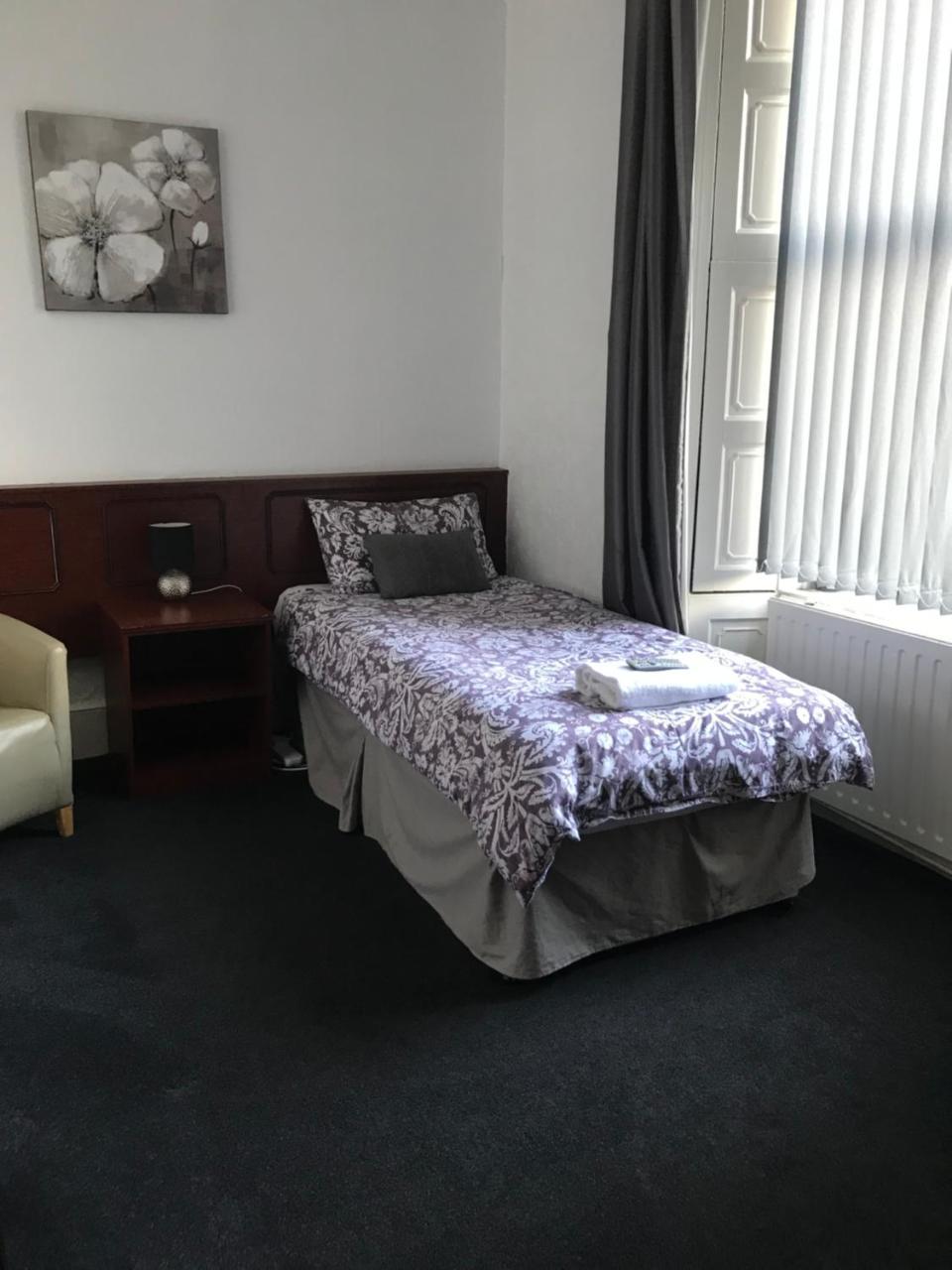 פאיסליי Ardgowan Guest House מראה חיצוני תמונה